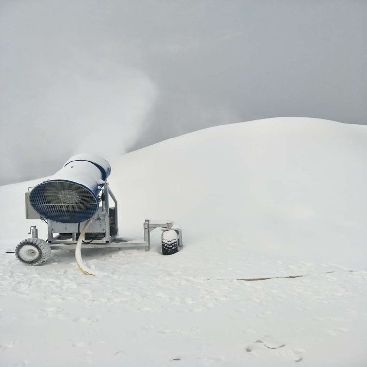 造雪機 造雪機